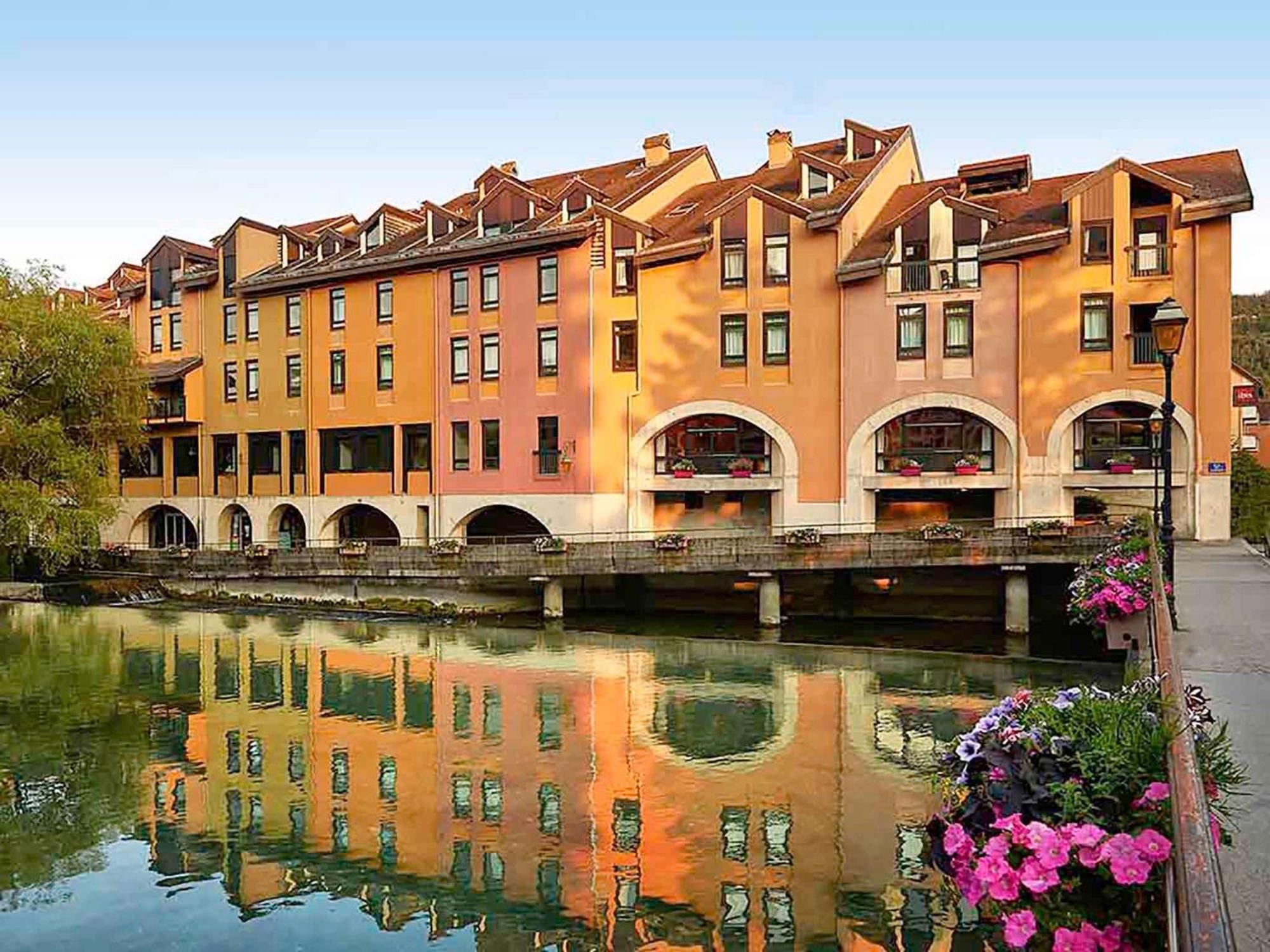 Ibis Annecy Centre Vieille Ville Ngoại thất bức ảnh