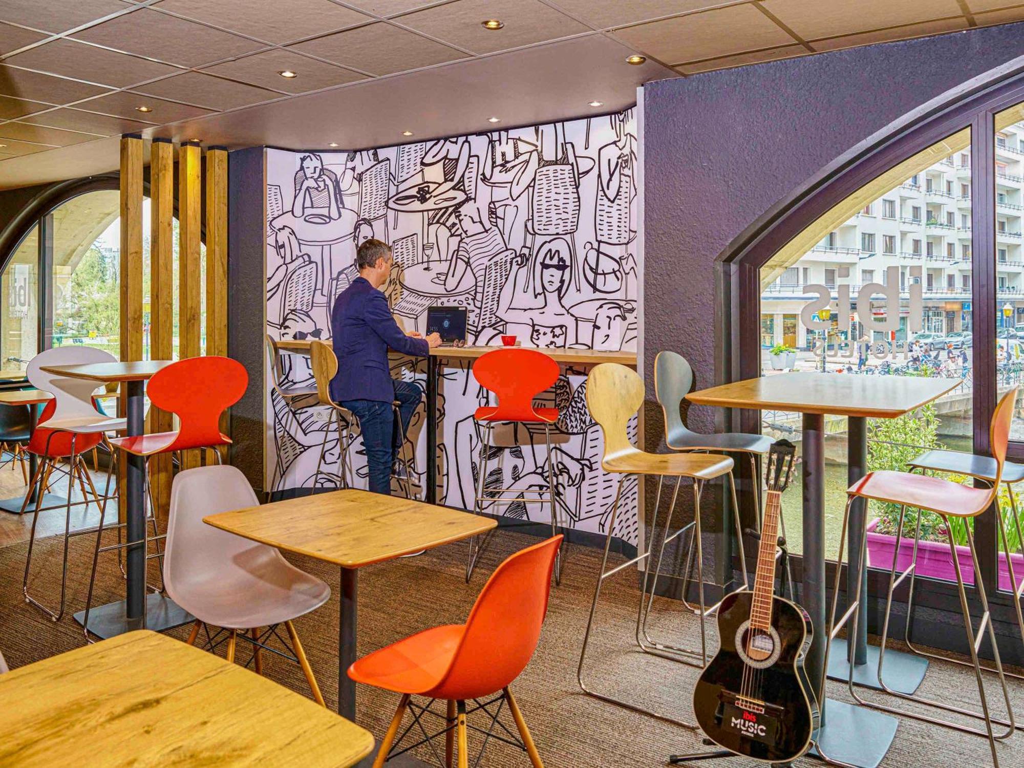 Ibis Annecy Centre Vieille Ville Ngoại thất bức ảnh